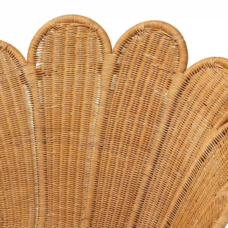 Chaise d'appoint fleurie en rotin miel Blossom